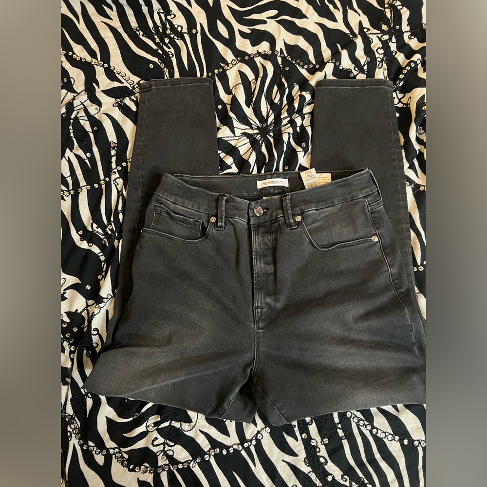 Good American Black Ankle & Cropped Jeans